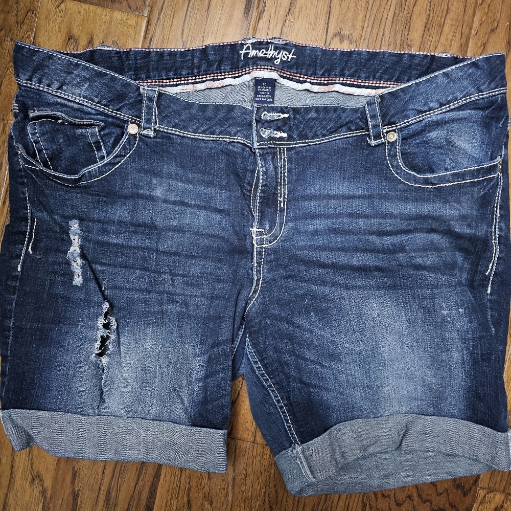 Amythist shorts